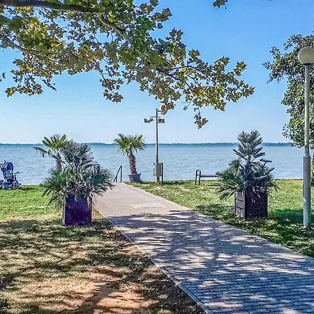 Three-bedroom In Appartamento